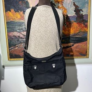 NWOT Baggallini Black Crossbody Bag